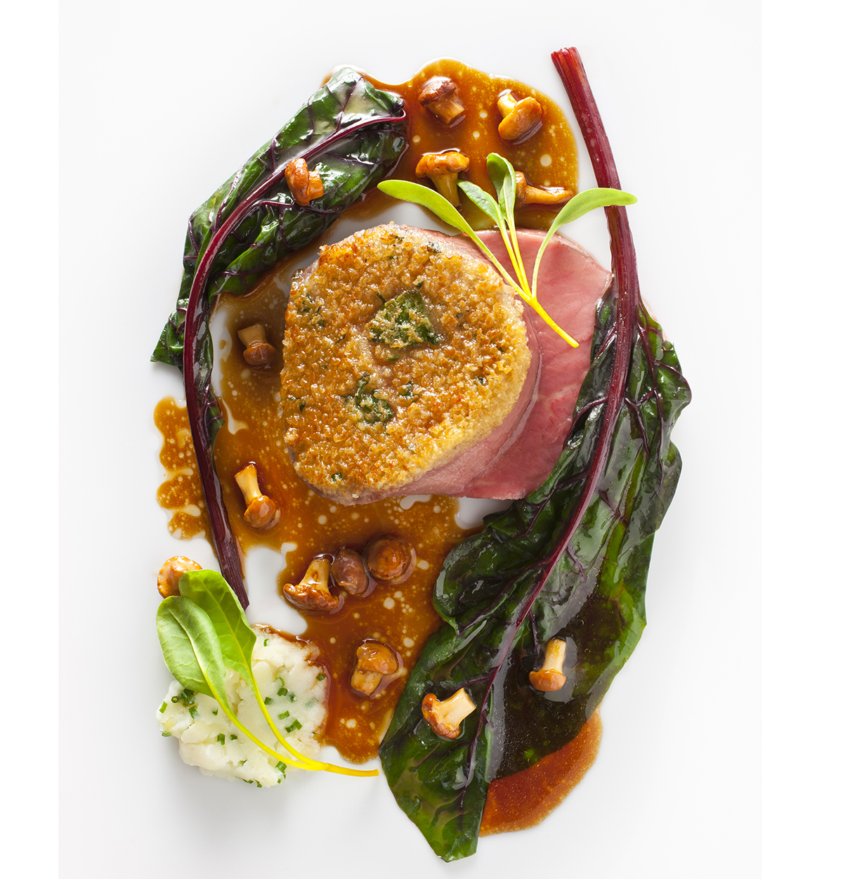 Roasted tenderloin with bone marrow crust FOUR Magazine