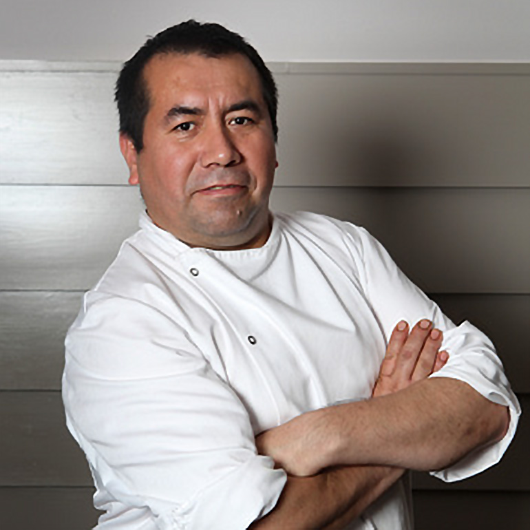 FOURty Seconds With Robert Ortiz | FOUR Magazine